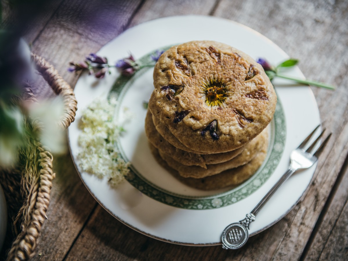 Kovászos, vadvirágos hajdinapalacsinta (gluténmentes)