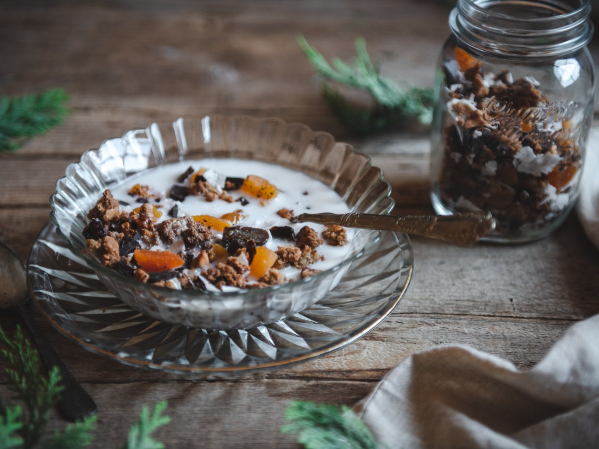 Fermentált granola aszalt sárgabarackkal és&nbsp;étcsokival